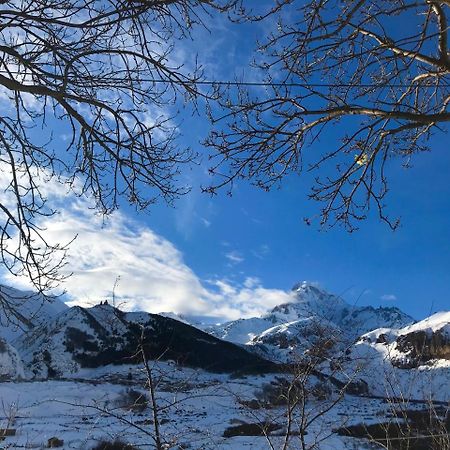 Riverside Kazbegi 外观 照片